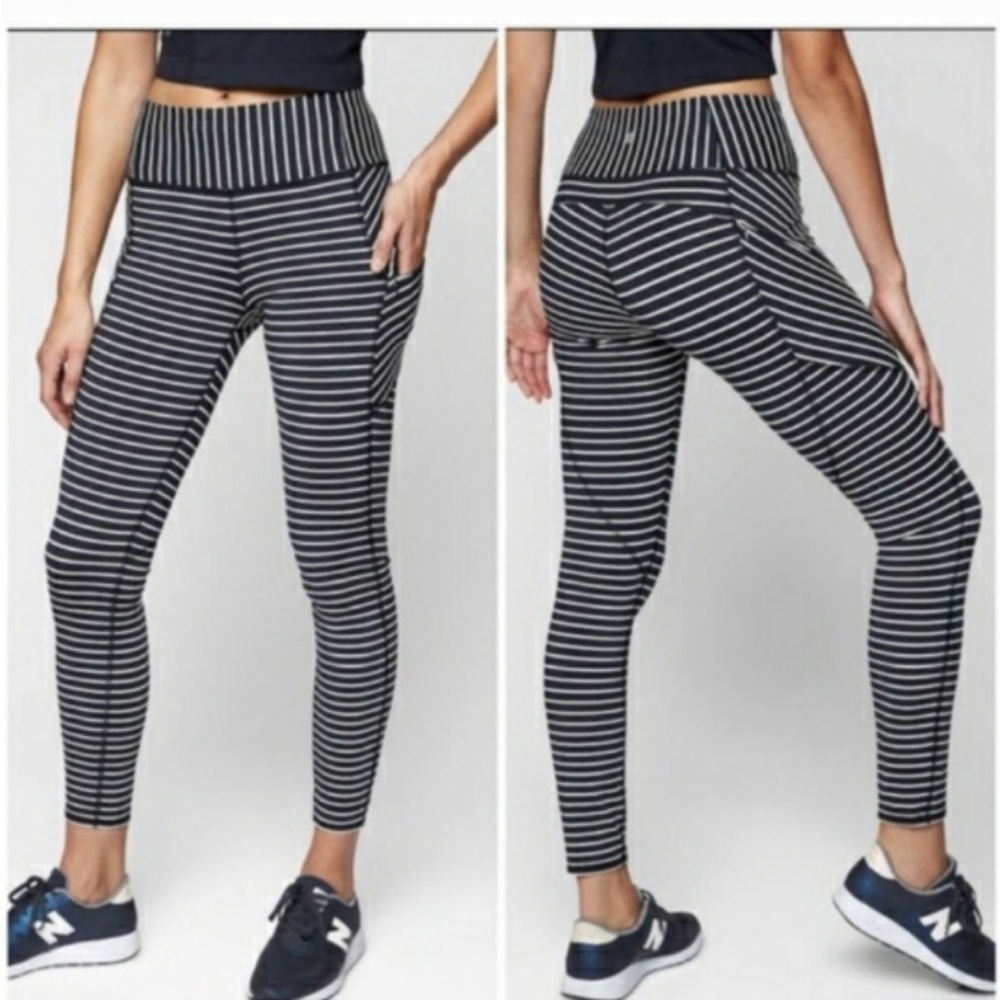 Athleta Like New Navy and White Striped 7/8 Leggings